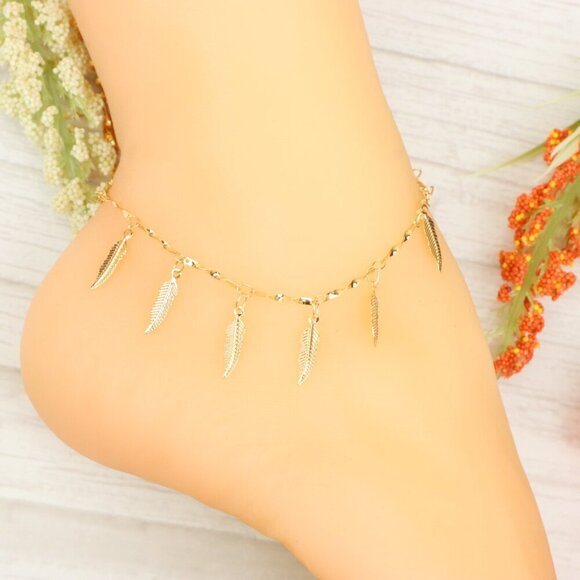 "Handmade Anklet – Elegant & Delicate Jewelry for Women | UNVRC1160 - Picture 4 of 10